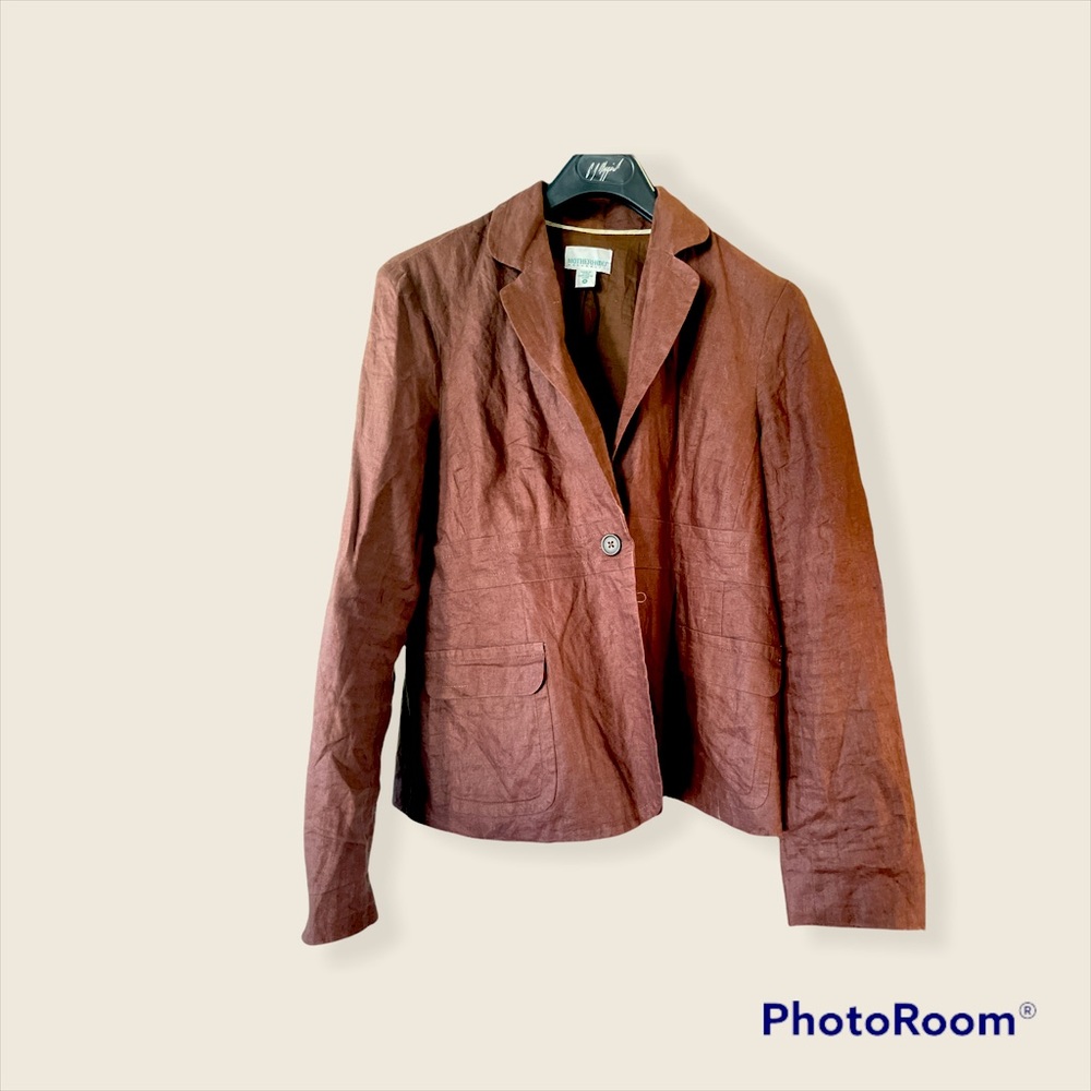 Maternity blazer